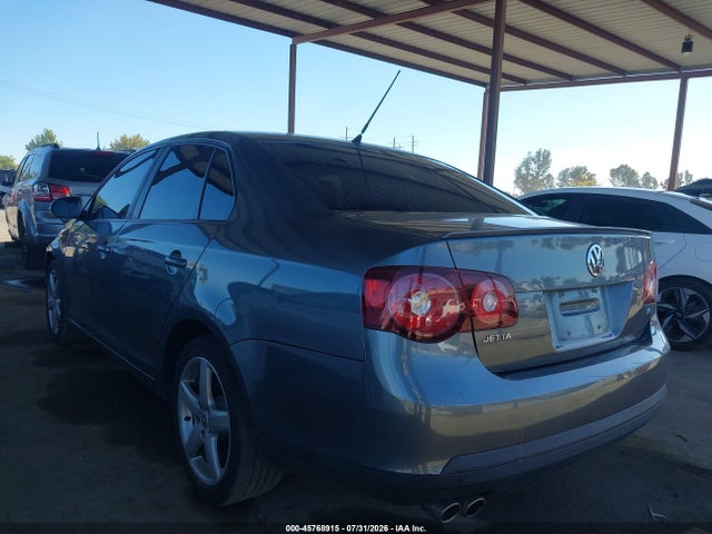 Продаж на аукціоні авто 2010 Volkswagen Jetta Limited Edition, vin: 3VWAZ7AJXAM100273, номер лоту: 45768915