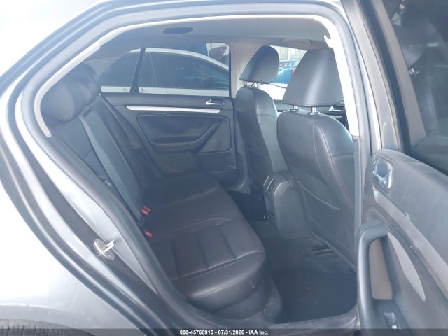 Продаж на аукціоні авто 2010 Volkswagen Jetta Limited Edition, vin: 3VWAZ7AJXAM100273, номер лоту: 45768915