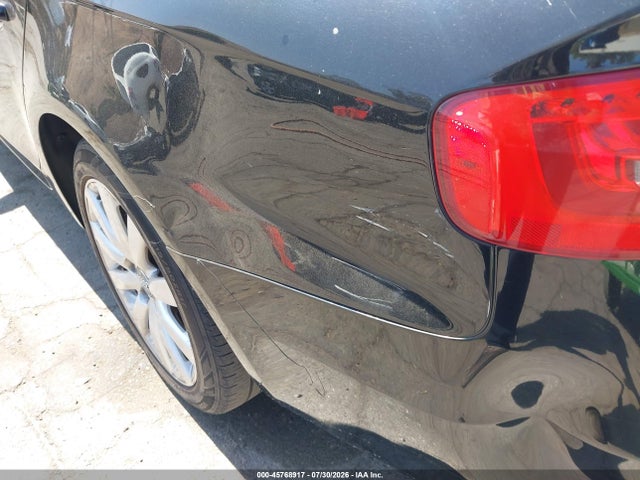 Aukcja sprzedaży 2013 Audi A4 2.0t Premium, vin: WAUAFAFL4DN026746, numer aukcji: 45768917
