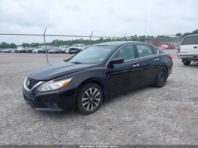 Auction sale of the 2017 Nissan Altima 2.5 Sv, vin: 1N4AL3AP5HC214393, lot number: 45768918