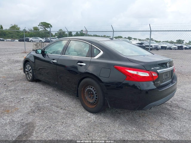 Auction sale of the 2017 Nissan Altima 2.5 Sv, vin: 1N4AL3AP5HC214393, lot number: 45768918