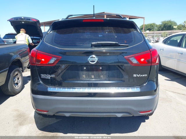 JN1BJ1CR6HW114327 Nissan Rogue Sport Sv