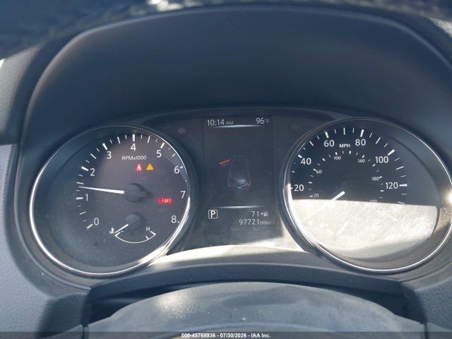 JN1BJ1CR6HW114327 Nissan Rogue Sport Sv