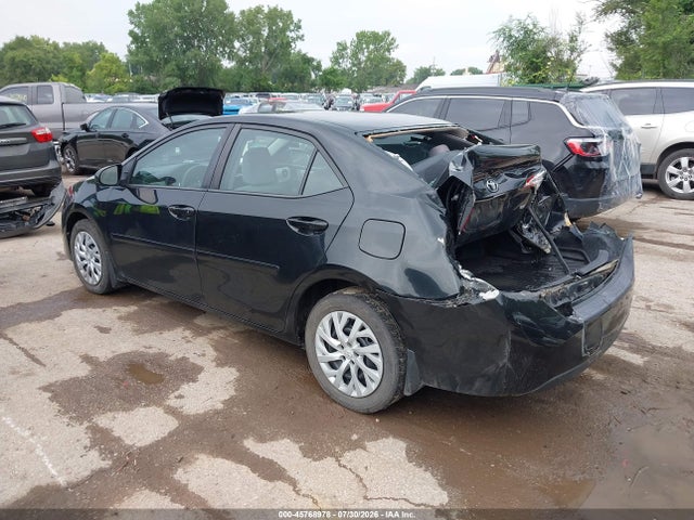 2018 Toyota Corolla Le მანქანა იყიდება აუქციონზე, vin: 5YFBURHE8JP805561, აუქციონის ნომერი: 45768978
