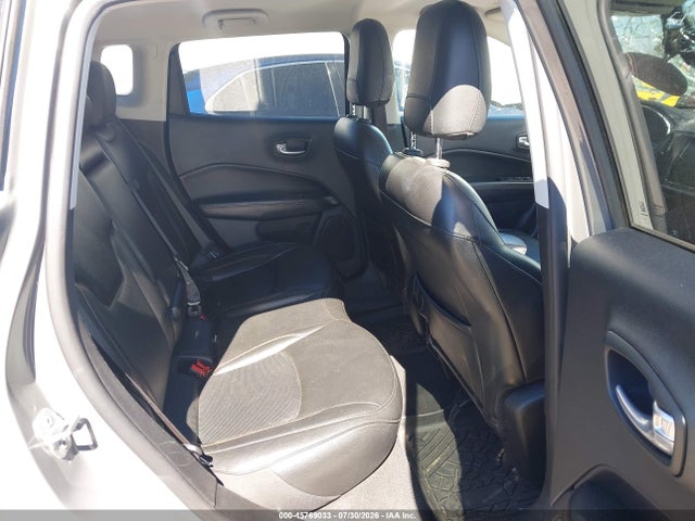 3C4NJCCB8LT154416 Jeep Compass Limited Fwd