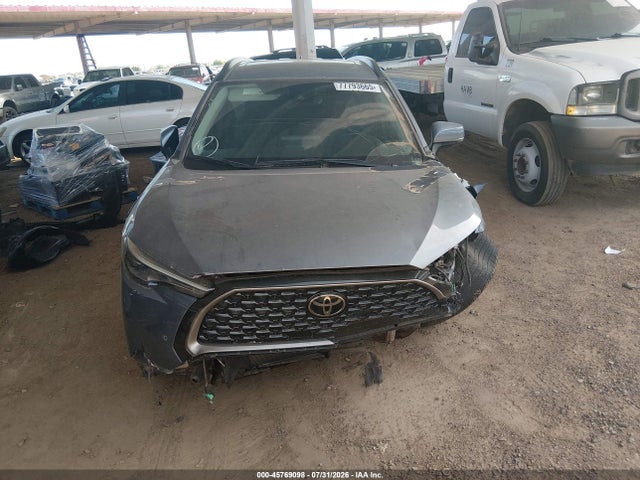 Toyota Corolla Cross Xle 2022 7MUDAAAG3NV030944 Image 11