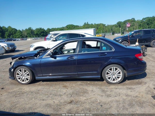 Продажа на аукционе авто 2008 Mercedes-benz C 300 Luxury 4matic/sport 4matic, vin: WDDGF81X28F190311, номер лота: 45769110