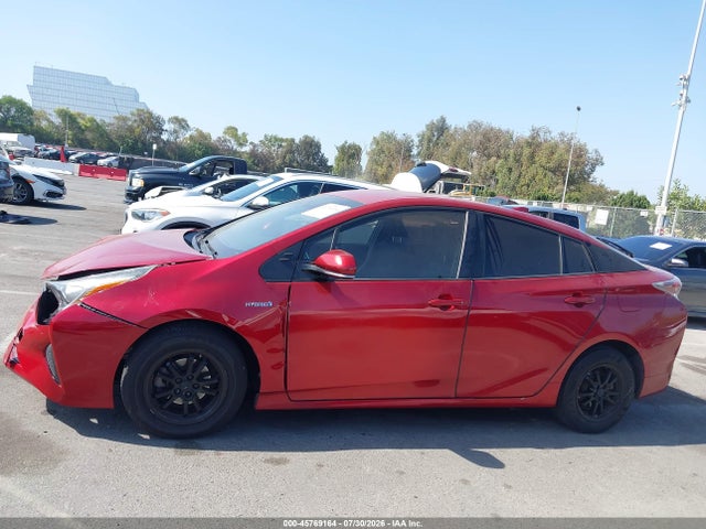 Toyota Prius Two 2017 JTDKBRFU8H3533418 Image 14