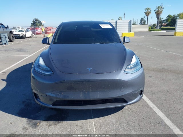 Tesla Model Y 2023 7SAYGDEE4PA113410 Image 13