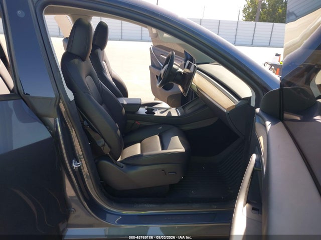 Tesla Model Y 2023 7SAYGDEE4PA113410 Image 5