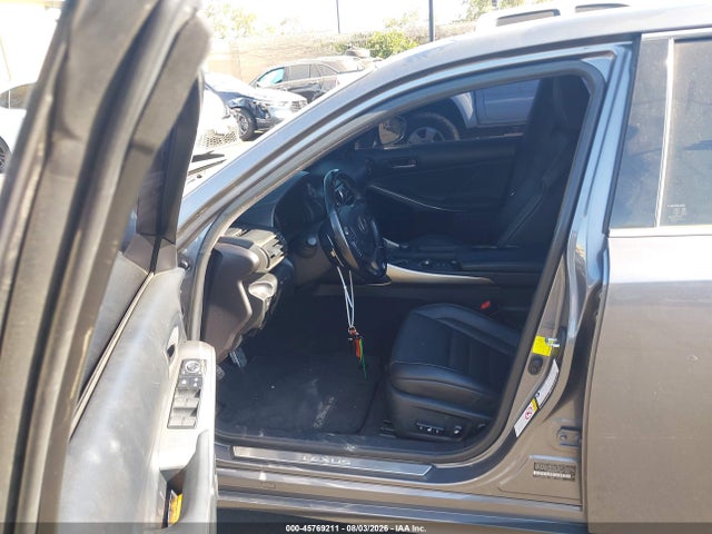 45769211 :رقم المزاد ، JTHBA1D23H5047205 vin ، 2017 Lexus Is 200t مزاد بيع