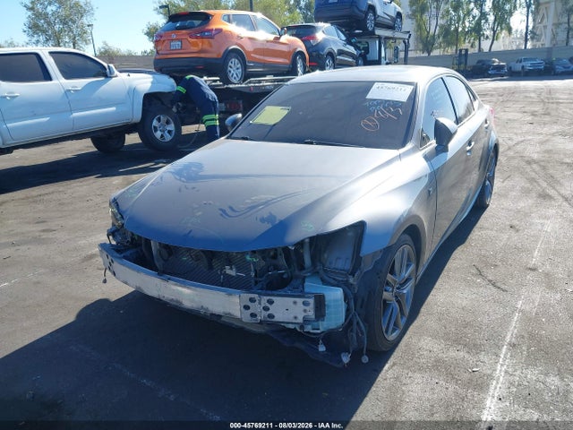 45769211 :رقم المزاد ، JTHBA1D23H5047205 vin ، 2017 Lexus Is 200t مزاد بيع