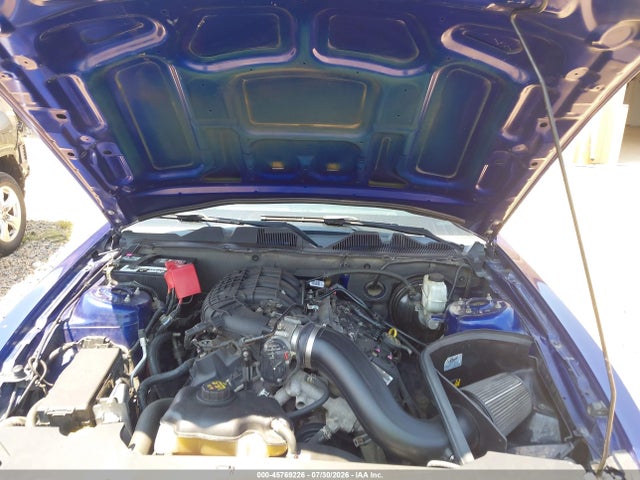 45769226 :رقم المزاد ، 1ZVBP8AM3E5317945 vin ، 2014 Ford Mustang V6 Premium مزاد بيع