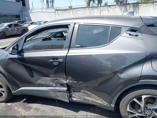 Toyota C-HR XLE 2021 NMTKHMBX5MR132336 Image 15