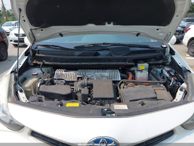 Продаж на аукціоні авто 2015 Toyota Prius V Two, vin: JTDZN3EU2FJ018430, номер лоту: 45769268