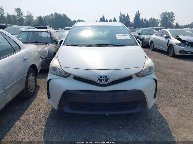 Продаж на аукціоні авто 2015 Toyota Prius V Two, vin: JTDZN3EU2FJ018430, номер лоту: 45769268