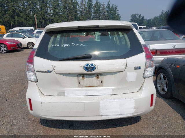 Продаж на аукціоні авто 2015 Toyota Prius V Two, vin: JTDZN3EU2FJ018430, номер лоту: 45769268