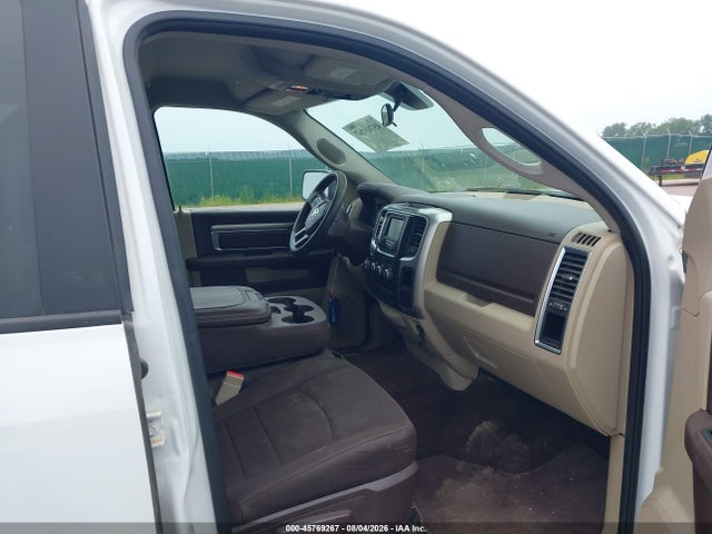 Продаж на аукціоні авто 2018 Ram 1500 Slt  4x4 5'7 Box, vin: 1C6RR7LT9JS206328, номер лоту: 45769267