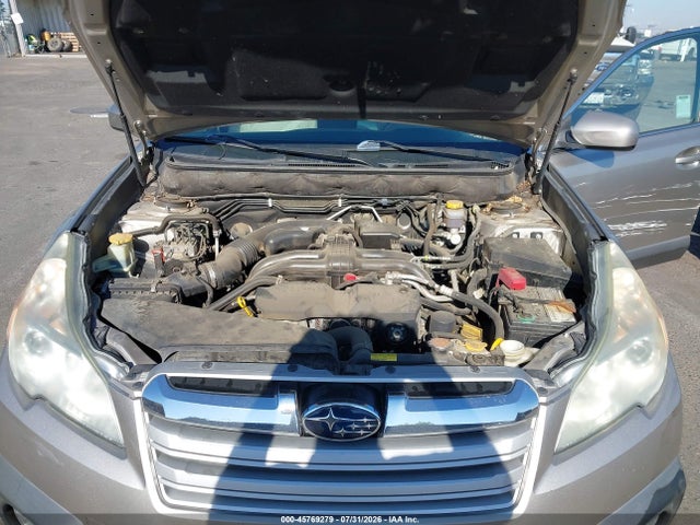 Subaru Outback 2.5i Premium 2014 4S4BRBCC9E3251942 Image 10