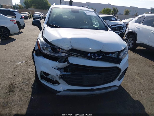 3GNCJLSB1JL356088 Chevrolet Trax Lt