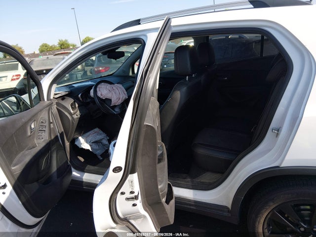 3GNCJLSB1JL356088 Chevrolet Trax Lt