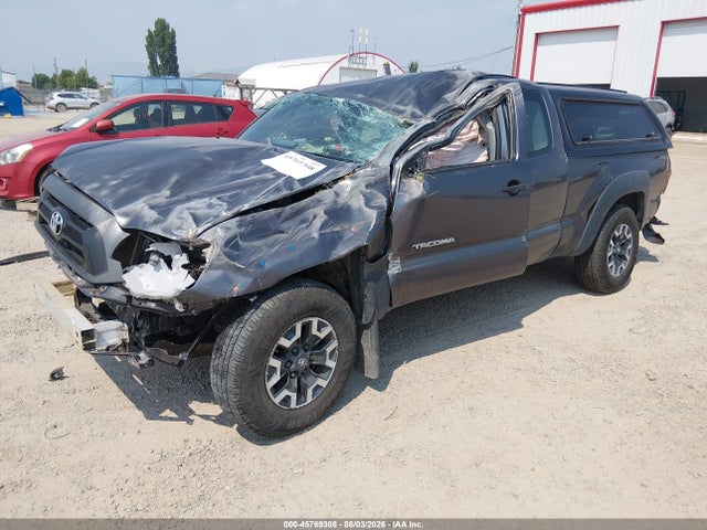 Продажа на аукционе авто 2015 Toyota Tacoma, vin: 5TFUX4EN3FX034670, номер лота: 45769308