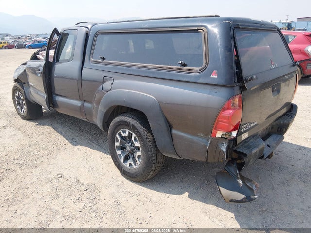 Продажа на аукционе авто 2015 Toyota Tacoma, vin: 5TFUX4EN3FX034670, номер лота: 45769308