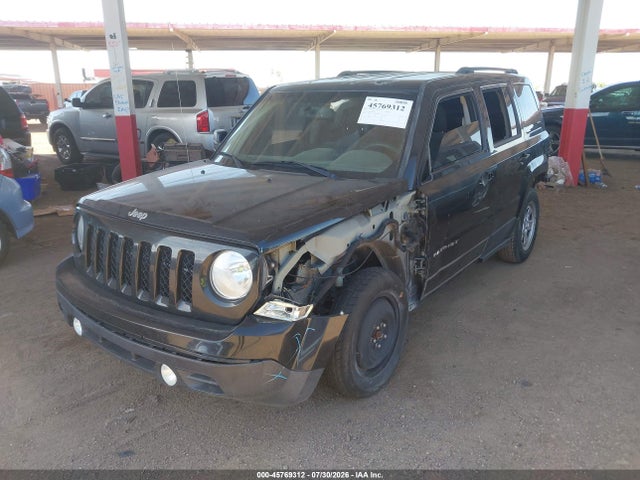 1C4NJPBB6HD157675 Jeep Patriot Sport Fwd
