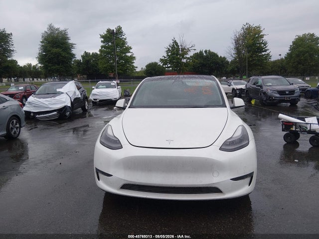 2022 Tesla Model Y Performance Dual Motor All-wheel Drive მანქანა იყიდება აუქციონზე, vin: 7SAYGDEF8NF455418, აუქციონის ნომერი: 45769313