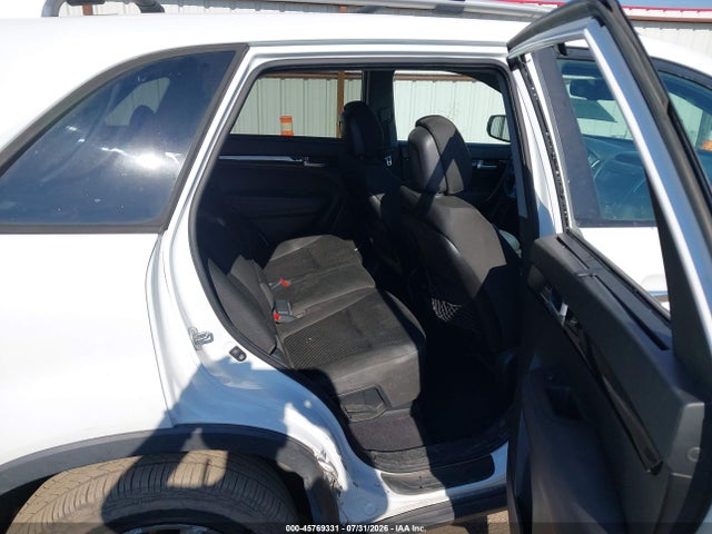 KIA Sorento Lx V6 2014 5XYKTDA79EG524185 Image 8