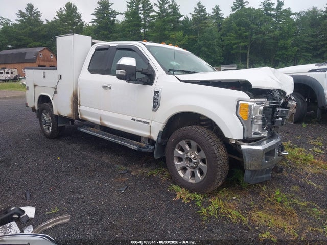 Продаж на аукціоні авто 2017 Ford F-350 Lariat, vin: 1FT8X3BT3HED38837, номер лоту: 45769341