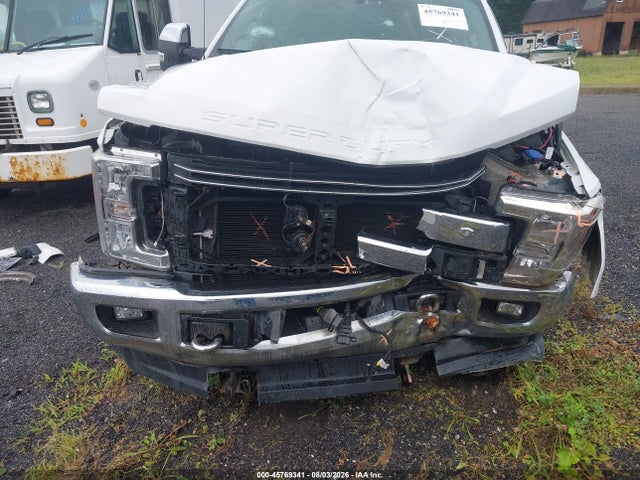 Продажа на аукционе авто 2017 Ford F-350 Lariat, vin: 1FT8X3BT3HED38837, номер лота: 45769341