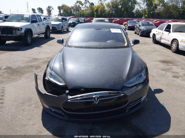 5YJSA1H11EFP50038 Tesla Model S P85