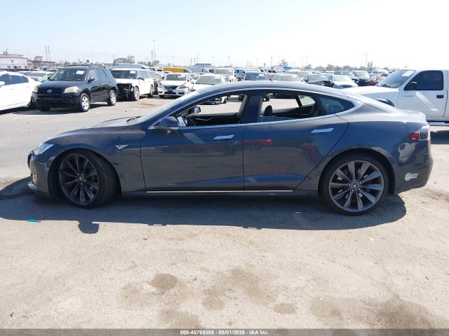 5YJSA1H11EFP50038 Tesla Model S P85