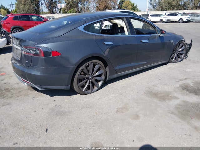 5YJSA1H11EFP50038 Tesla Model S P85