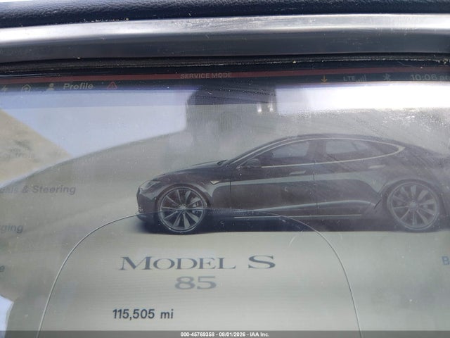 5YJSA1H11EFP50038 Tesla Model S P85