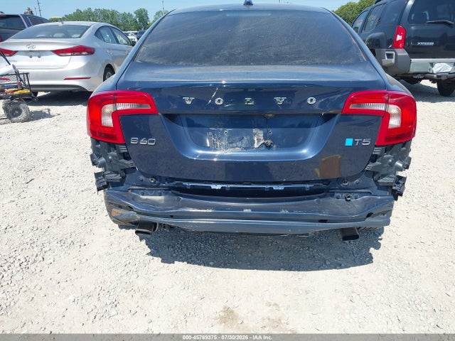 45769375 :رقم المزاد ، YV140MFK8F1357439 vin ، 2015 Volvo S60 T5 Premier مزاد بيع