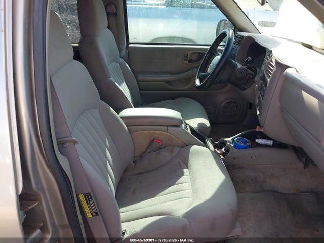 45769381 :رقم المزاد ، 1GNDT13X75K108058 vin ، 2005 Chevrolet Blazer Ls مزاد بيع