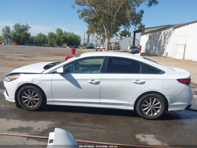 5NPE24AF8JH683922 Hyundai SONATA SE