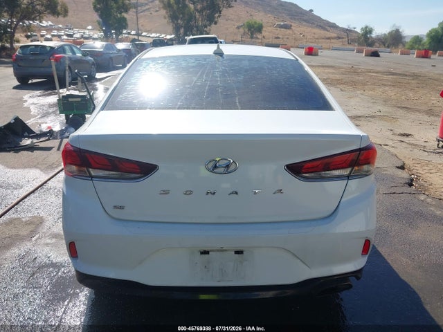 Hyundai SONATA SE 2018 5NPE24AF8JH683922 Image 16