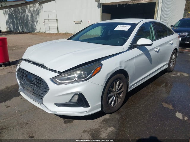 Hyundai SONATA SE 2018 5NPE24AF8JH683922 Image 2