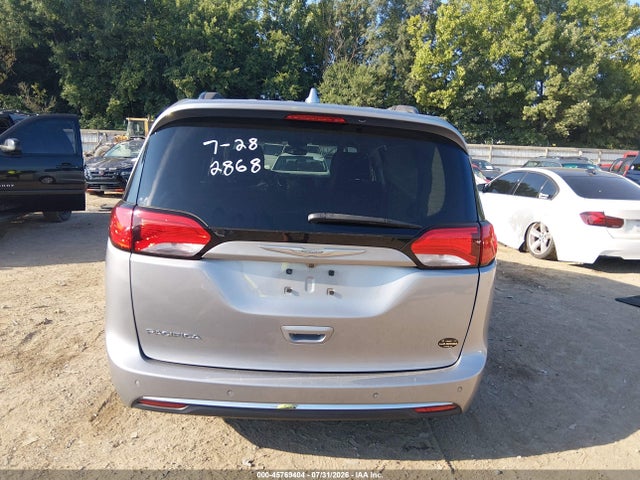 Продаж на аукціоні авто 2017 Chrysler Pacifica Touring-l, vin: 2C4RC1BG5HR512868, номер лоту: 45769404