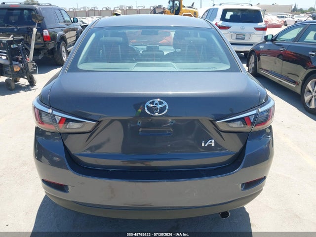 3MYDLBYV4JY311749 Toyota YARIS IA