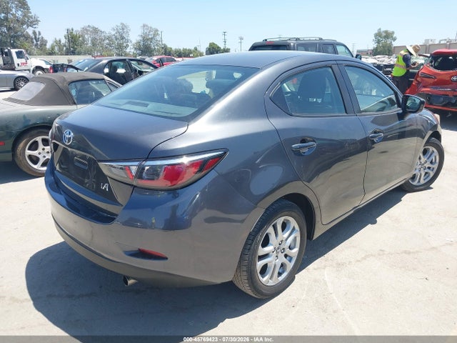 3MYDLBYV4JY311749 Toyota YARIS IA