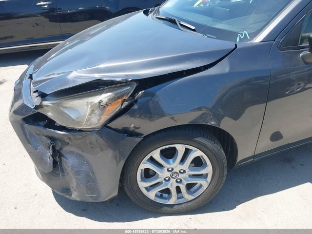 3MYDLBYV4JY311749 Toyota YARIS IA