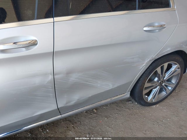 Продажа на аукционе авто 2018 Mercedes-benz C 300, vin: 55SWF4JB7JU249218, номер лота: 45769434