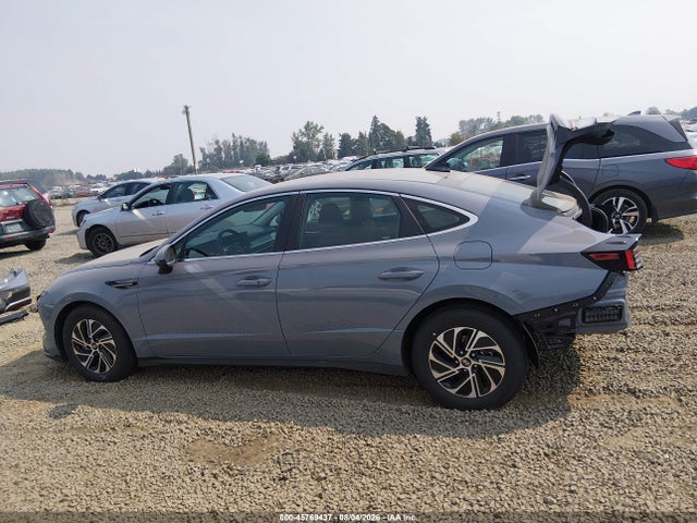 KMHL24JJ2TA161658 Hyundai Sonata Hybrid Blue