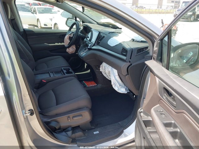 45769440 :رقم المزاد ، 5FNRL6H52JB089834 vin ، 2018 Honda Odyssey Ex مزاد بيع