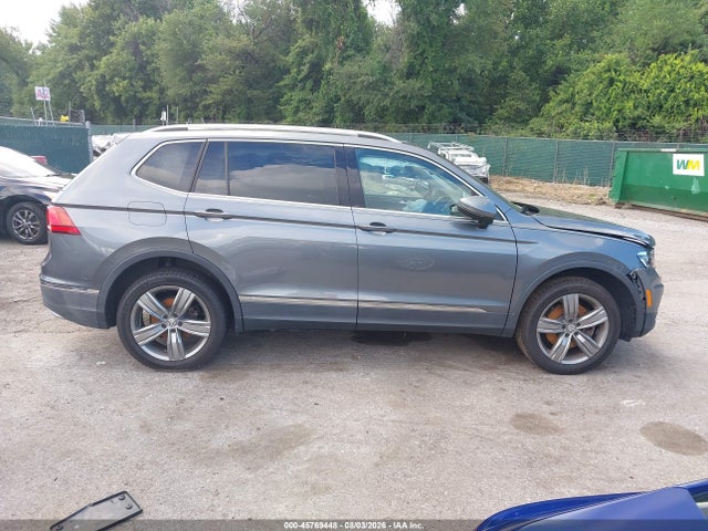 Продажа на аукционе авто 2018 Volkswagen Tiguan 2.0t Sel Premium, vin: 3VV5B7AX0JM172887, номер лота: 45769448