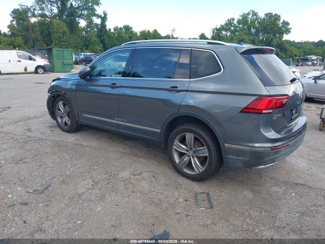 Продажа на аукционе авто 2018 Volkswagen Tiguan 2.0t Sel Premium, vin: 3VV5B7AX0JM172887, номер лота: 45769448
